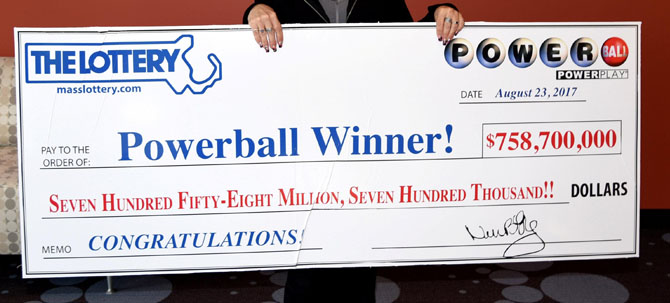 Onnekas pelaaja voitti yli 750 miljoonaa dollaria PowerBall lotosta vuonna 2017